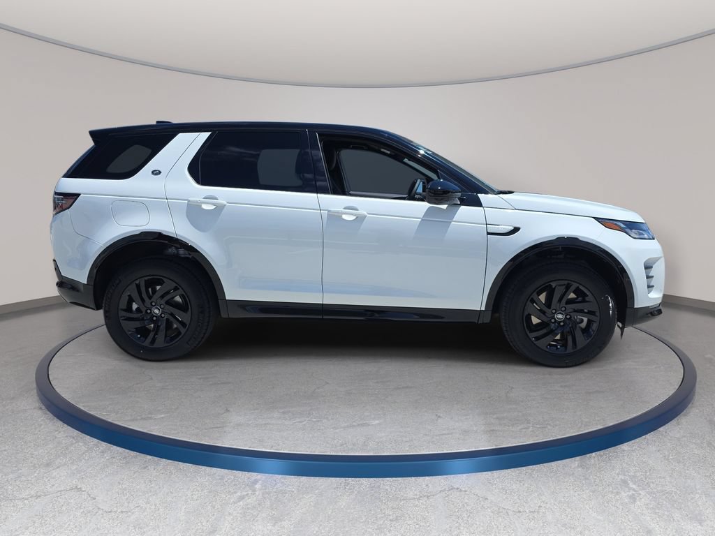 New 2026 Land Rover Discovery Sport Landmark AWD/4WD image 4