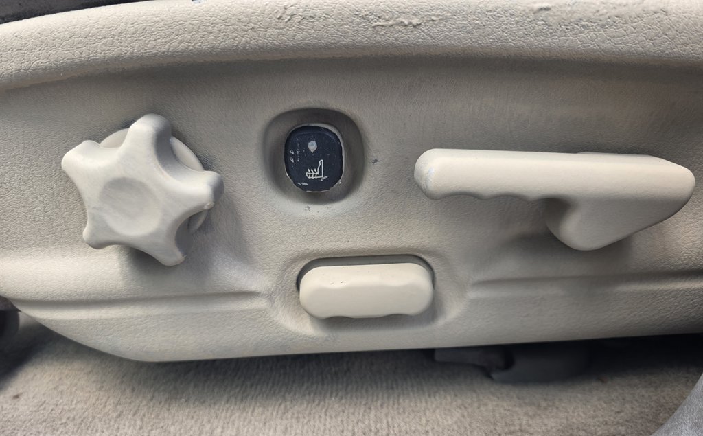 Used 2003 Ford Explorer Eddie Bauer RWD image 18