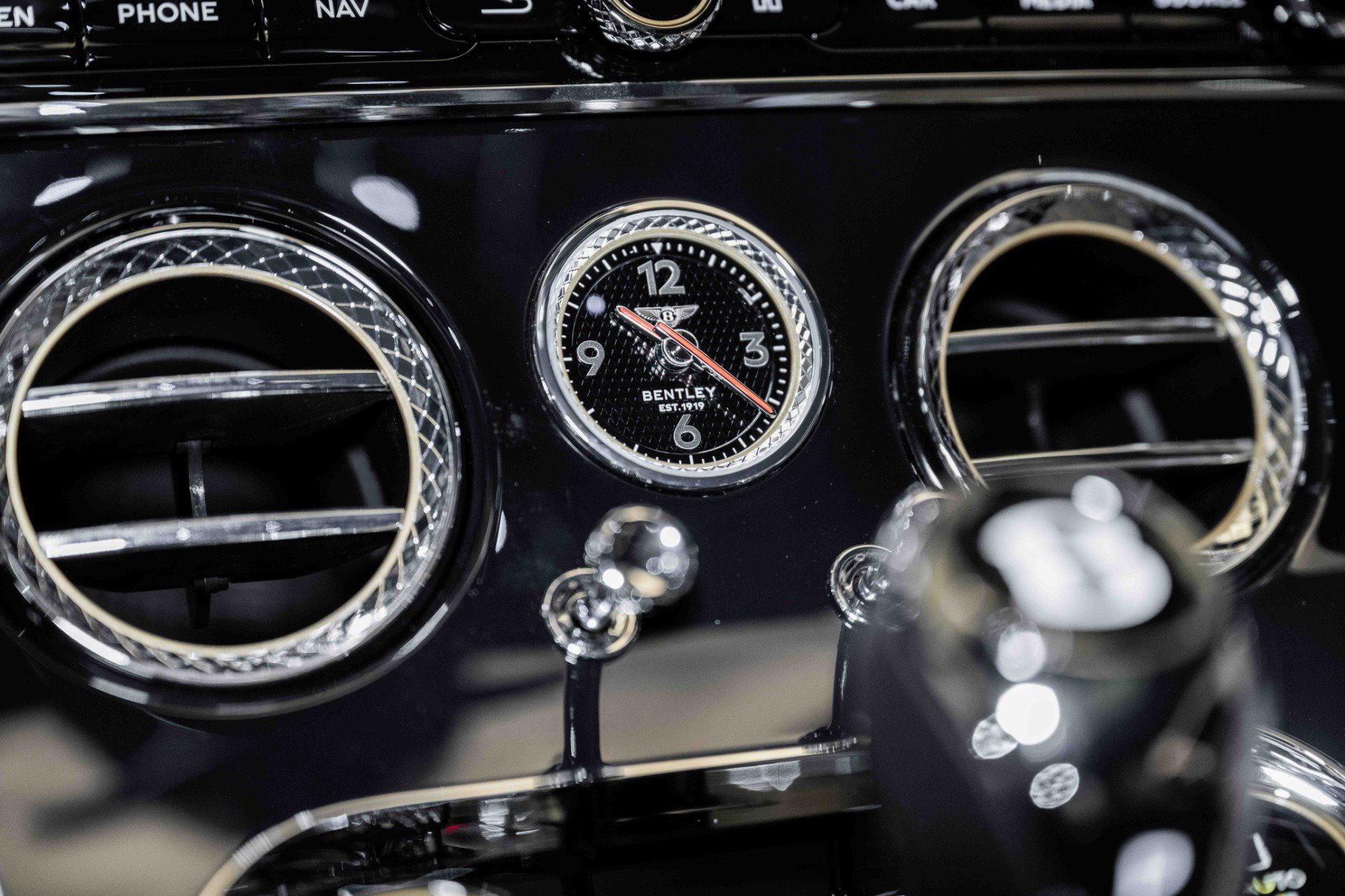 Used 2024 Bentley Continental GT Speed image 31