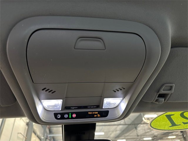 Used 2021 GMC Terrain SLE image 31