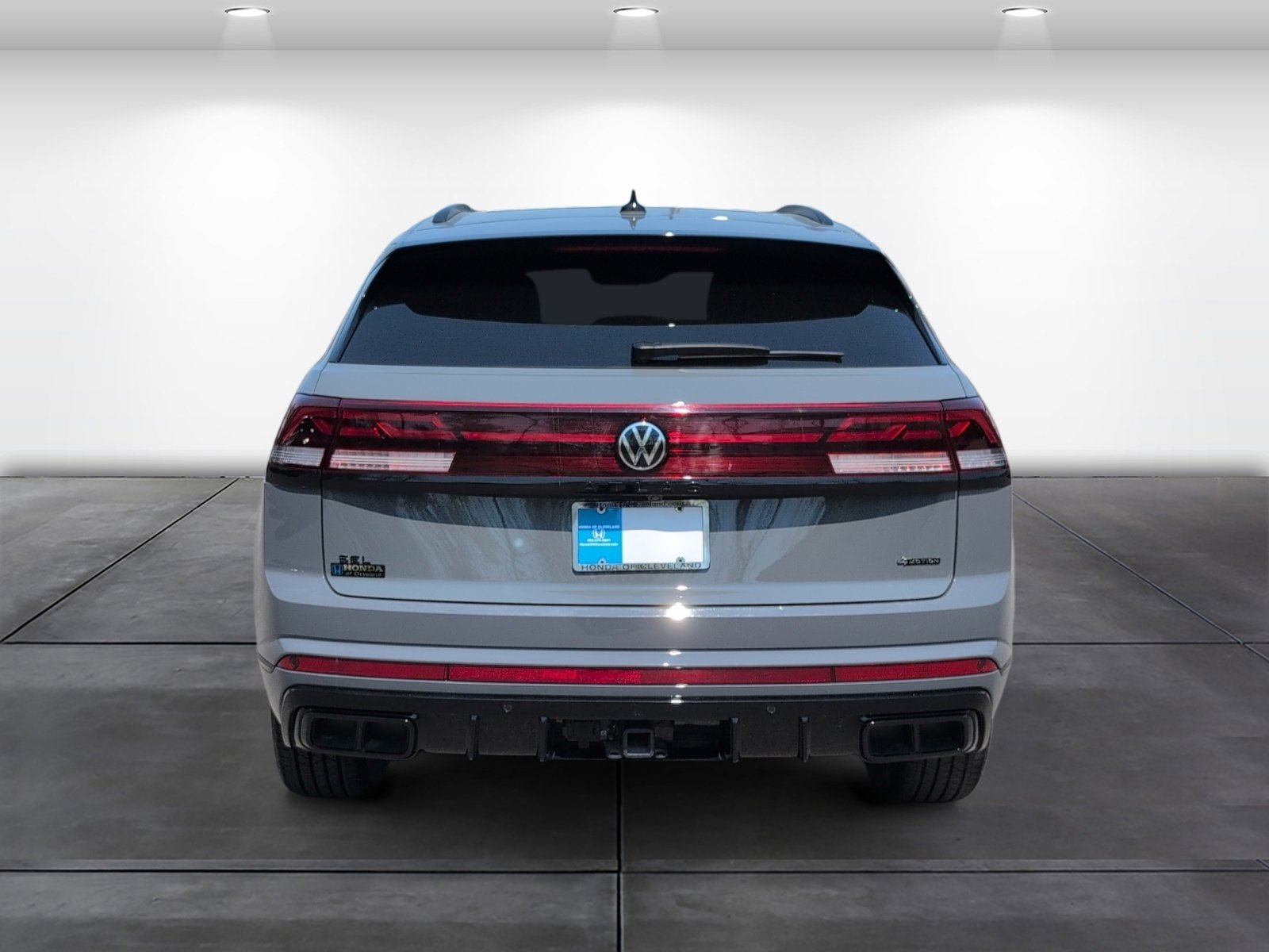 Used 2025 Volkswagen Atlas Cross Sport SEL R-Line AWD/4WD image 7