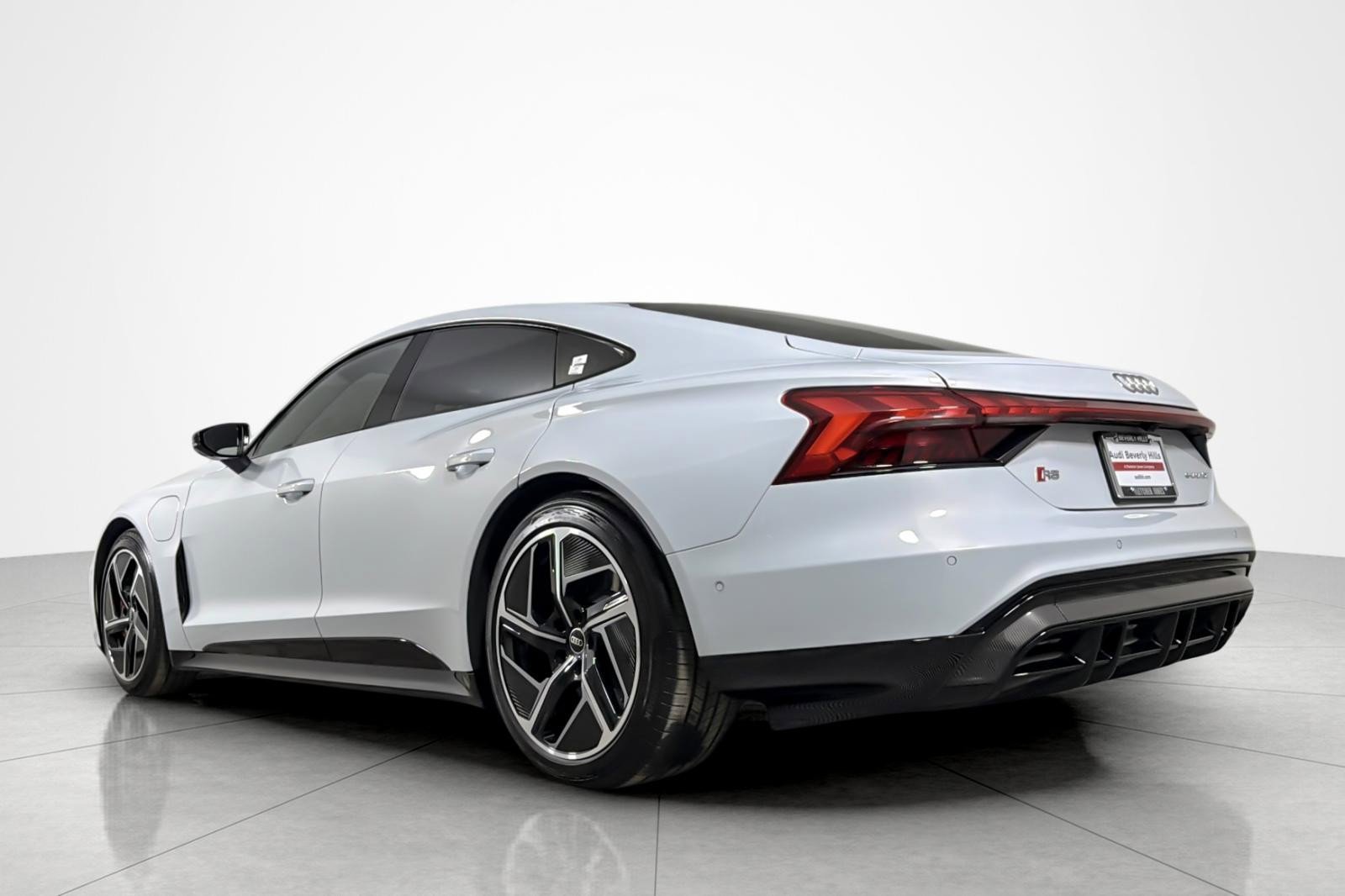 Used 2024 Audi RS e-tron GT AWD/4WD image 3