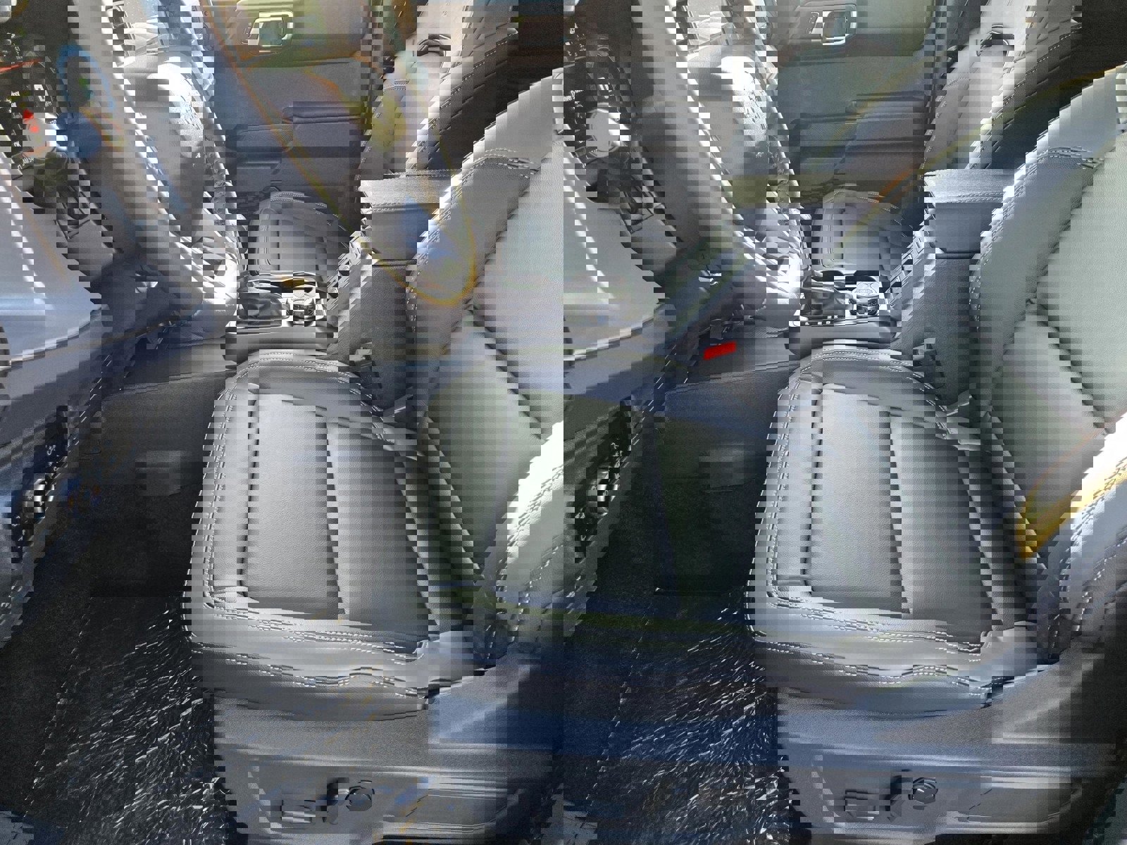 New 2025 Ford Bronco Outer Banks image 8