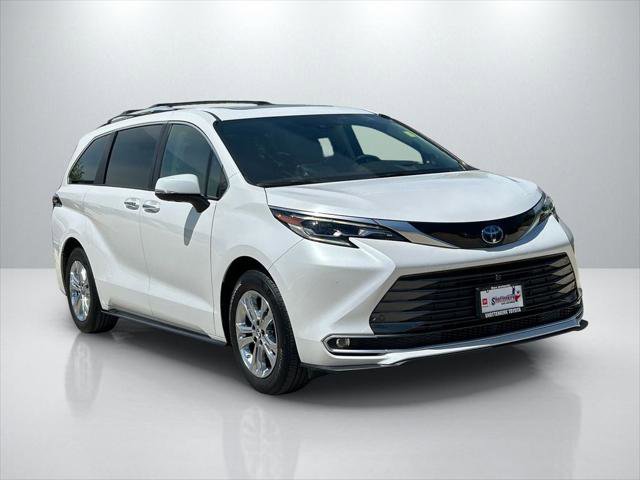Certified 2024 Toyota Sienna Platinum AWD/4WD image 3