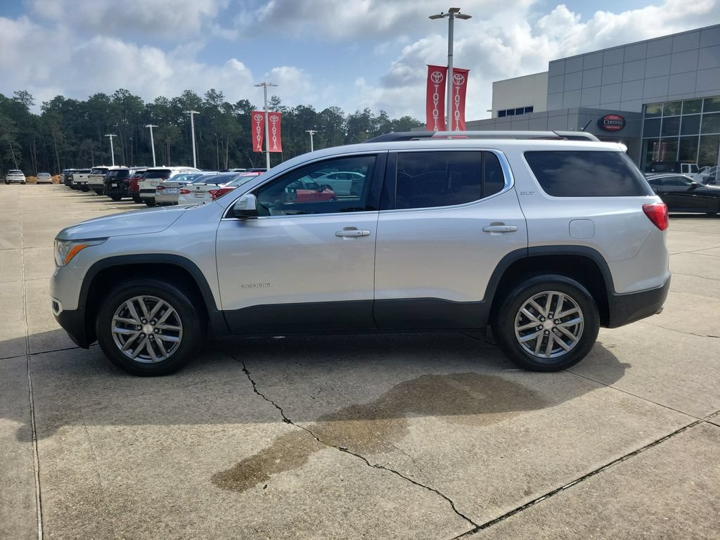 Used 2018 GMC Acadia SLT FWD image 2
