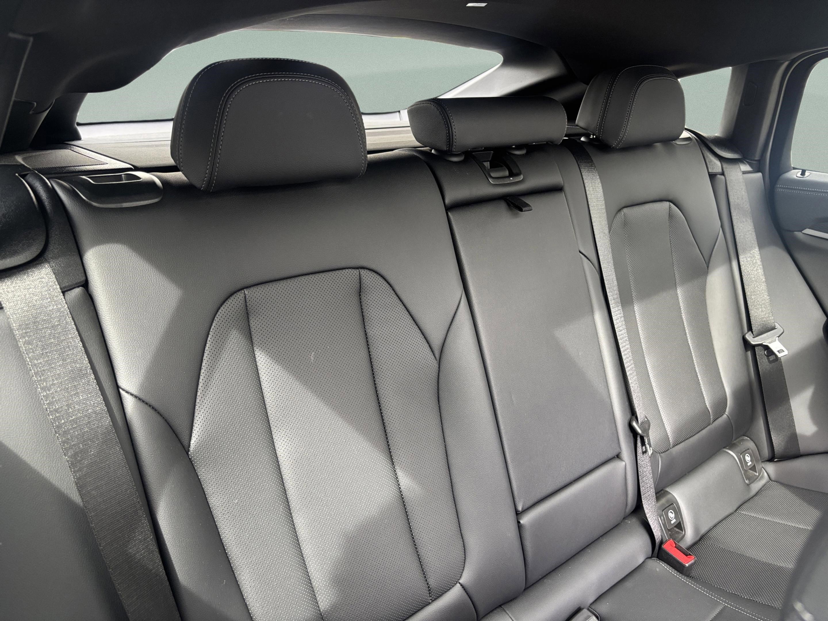 Used 2025 BMW X4 M40i w/ Premium Package AWD/4WD image 26