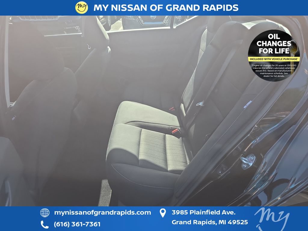 Used 2025 Nissan Altima 2.5 SV FWD image 23