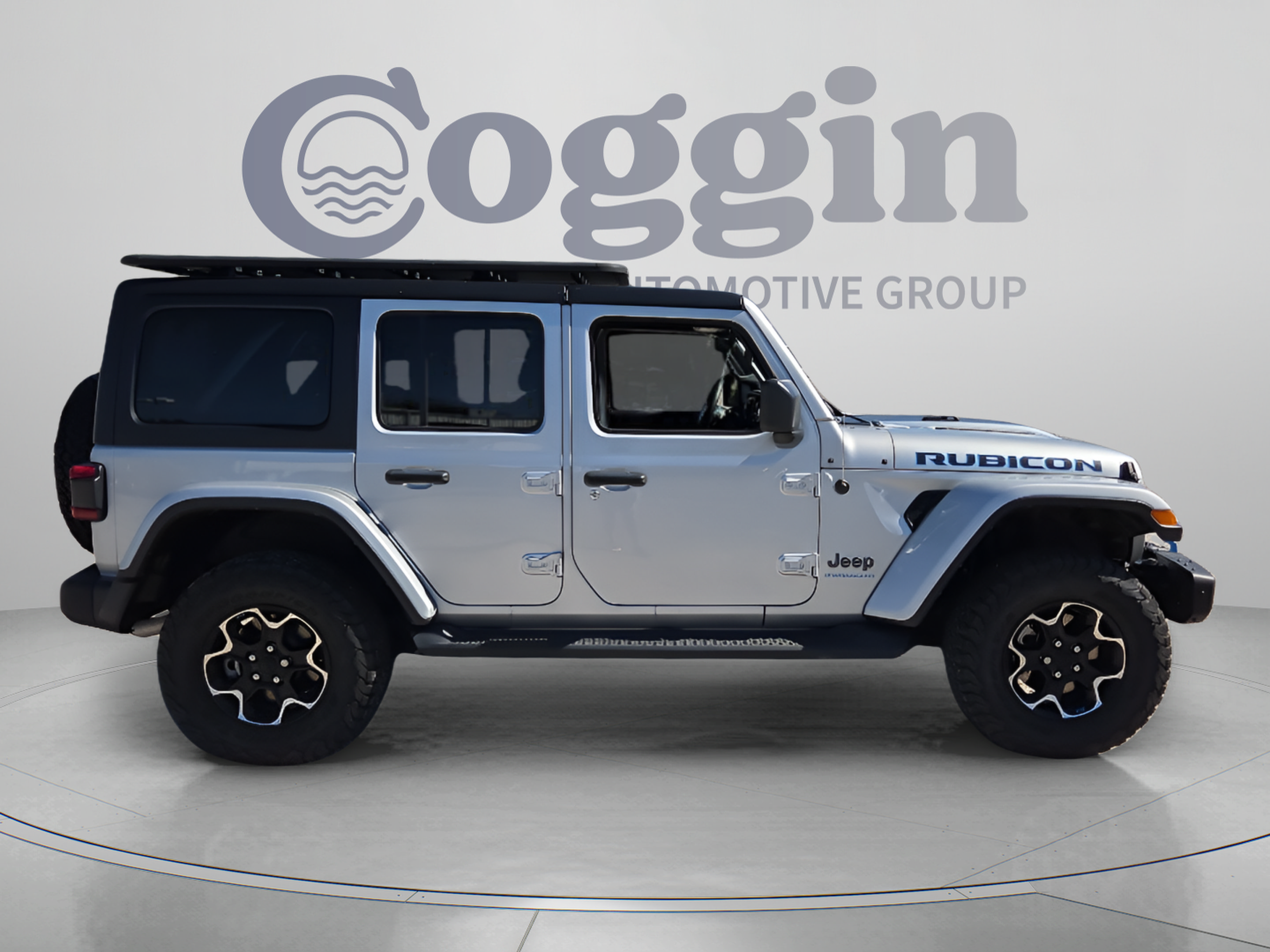 Used 2023 Jeep Wrangler Unlimited Rubicon 4xe w/ Steel Bumper Group AWD/4WD image 6