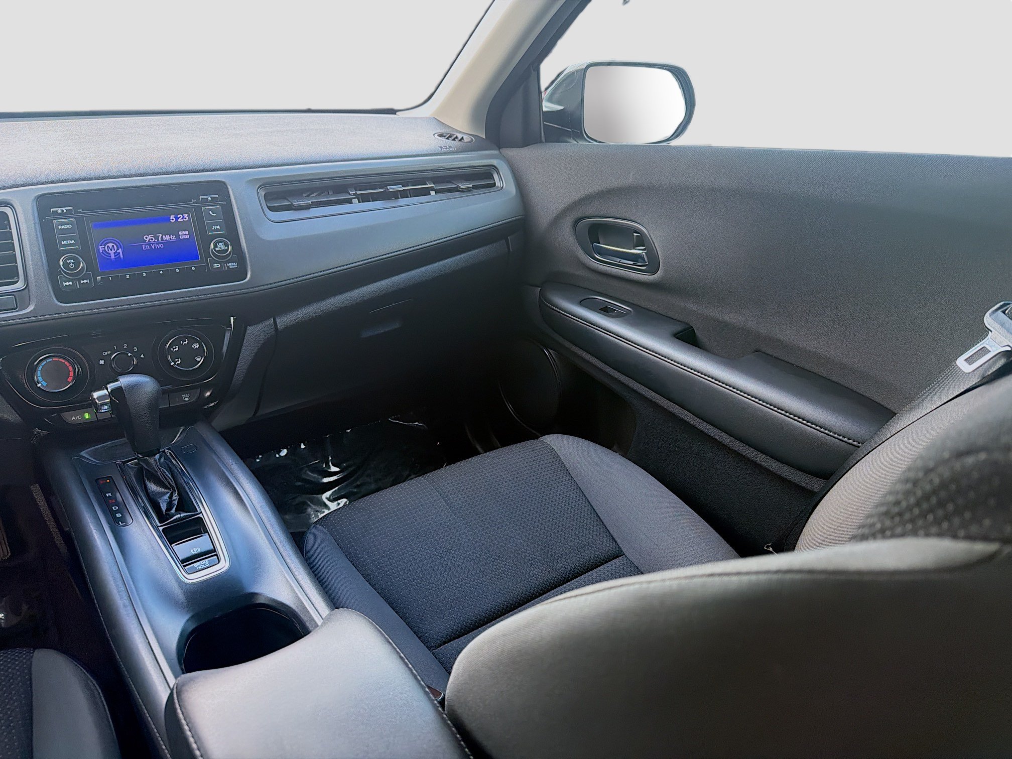 Used 2022 Honda HR-V LX image 19