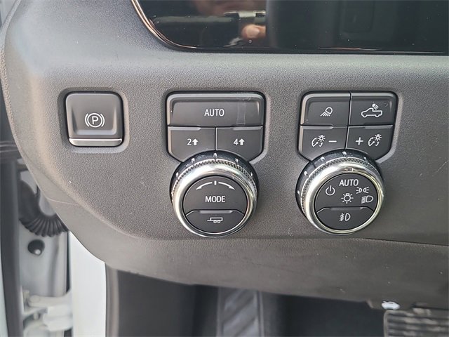 Used 2023 GMC Sierra 1500 SLT w/ SLT Premium Plus Package image 21