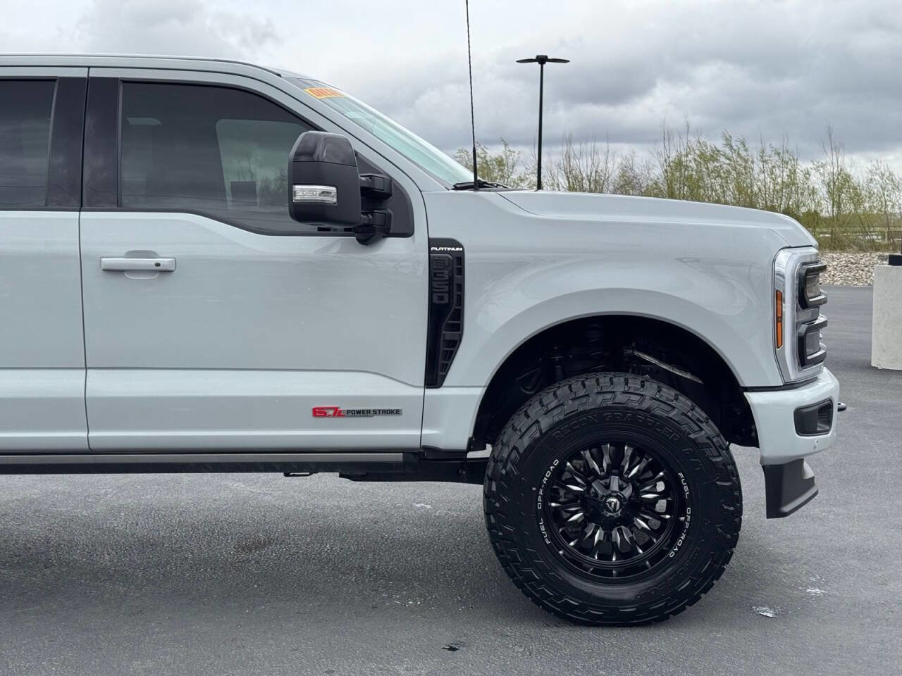 Used 2026 Ford F350 Platinum AWD/4WD image 11