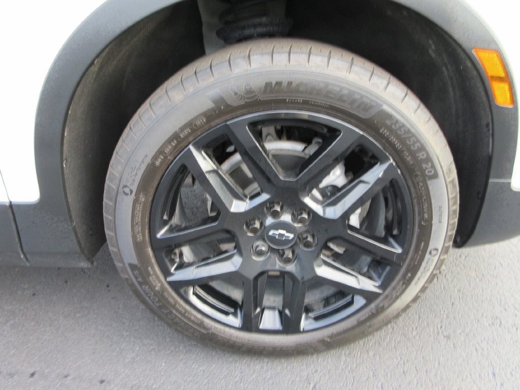 Used 2024 Chevrolet Blazer LT w/ LPO, Floor Liner Package FWD image 9