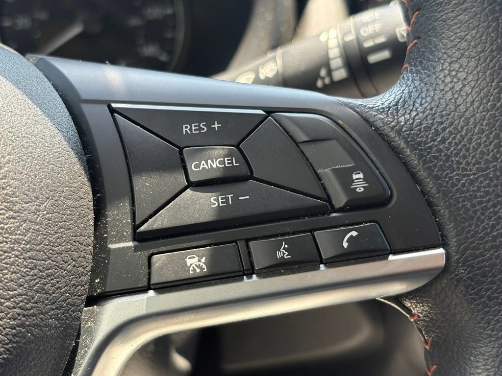 Used 2023 Nissan Kicks SR FWD image 15