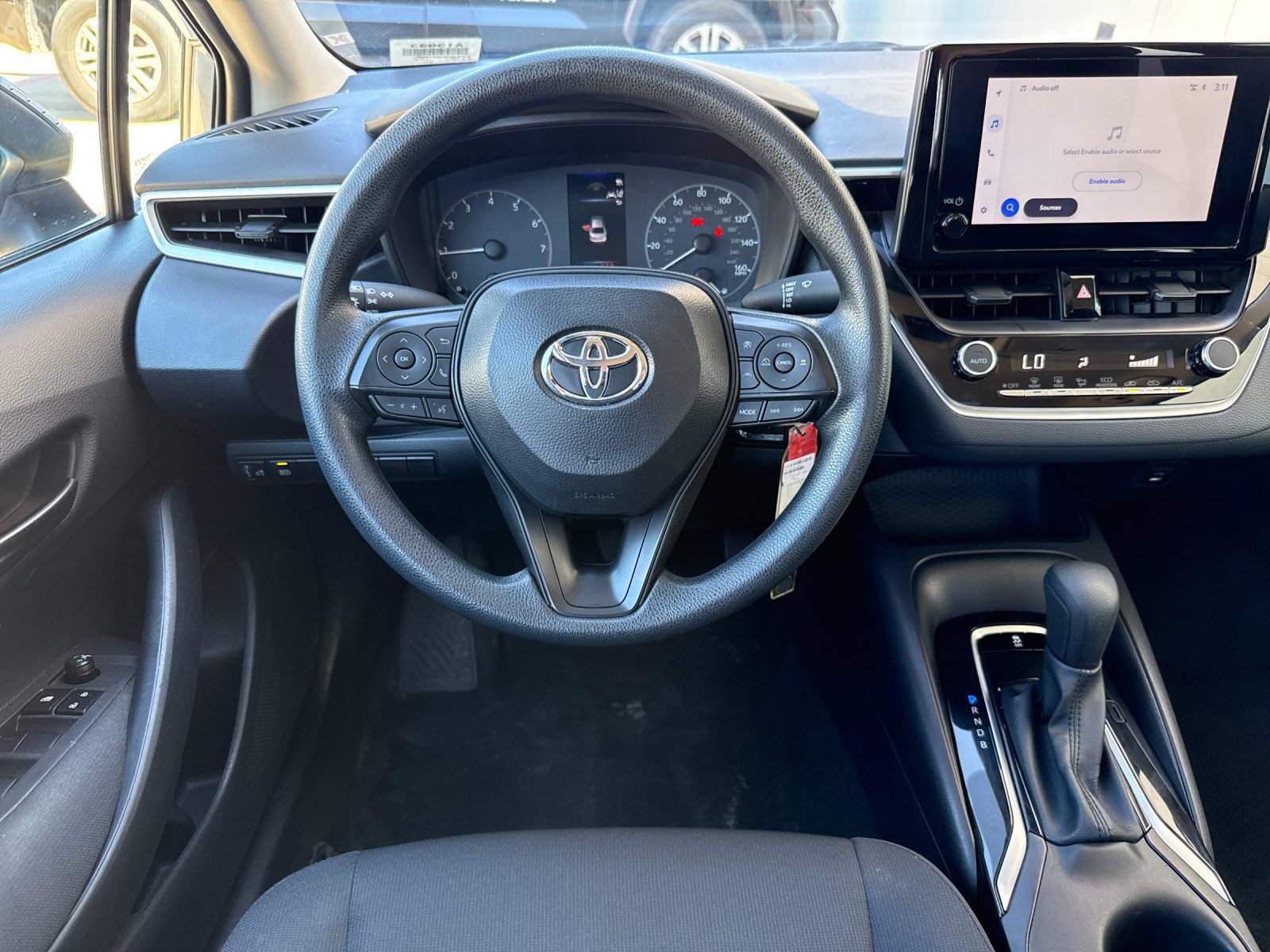 Used 2025 Toyota Corolla LE FWD image 13