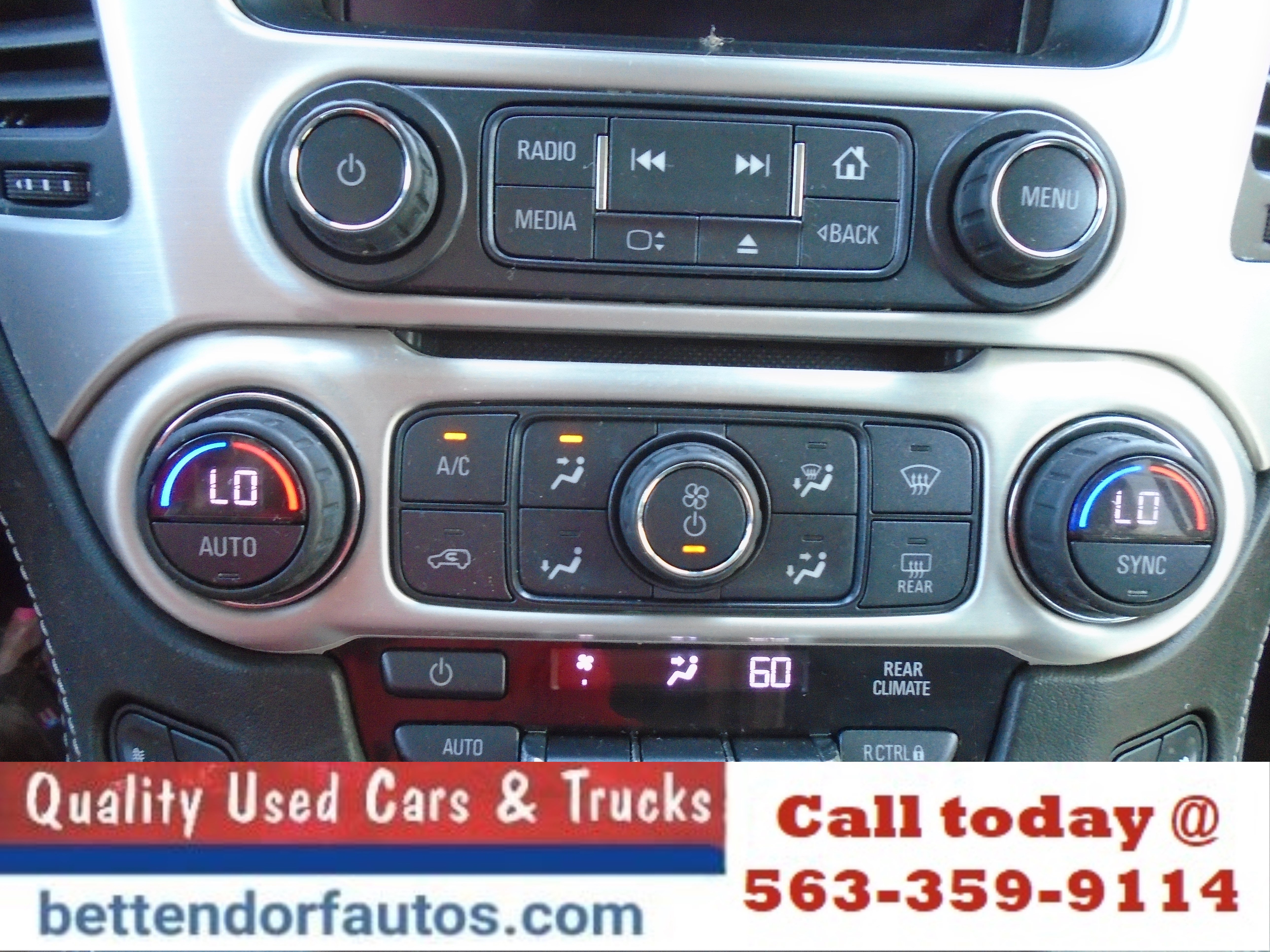 Used 2017 GMC Yukon SLT AWD/4WD image 12