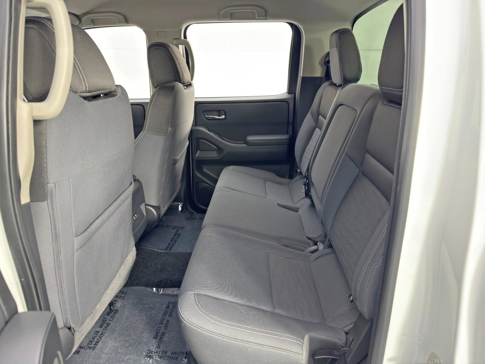 Used 2022 Nissan Frontier SV image 32