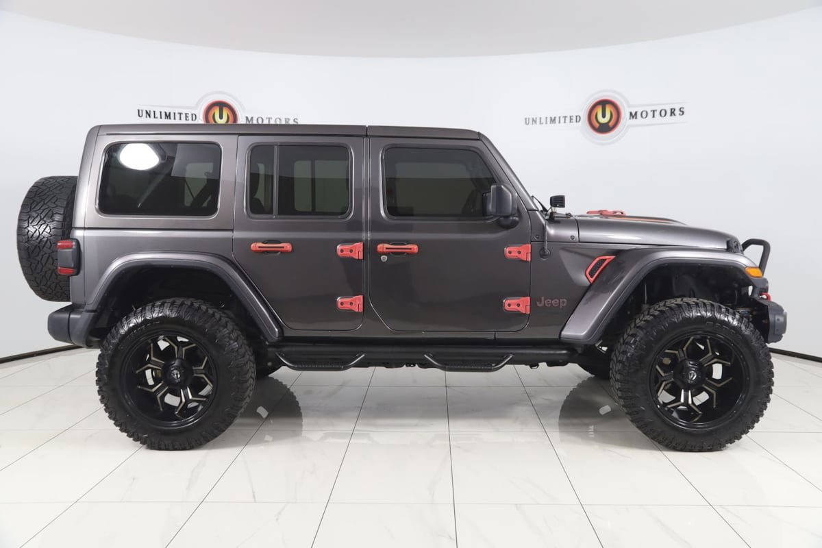 Used 2018 Jeep Wrangler Unlimited Rubicon w/ Dual Top Group AWD/4WD image 2
