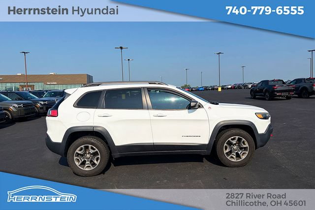 Used 2019 Jeep Cherokee Trailhawk AWD/4WD image 28