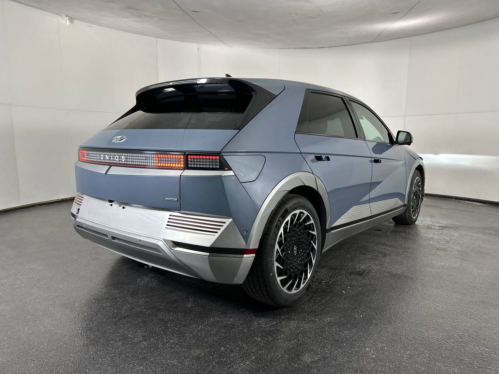 Used 2023 Hyundai Ioniq 5 Limited image 9