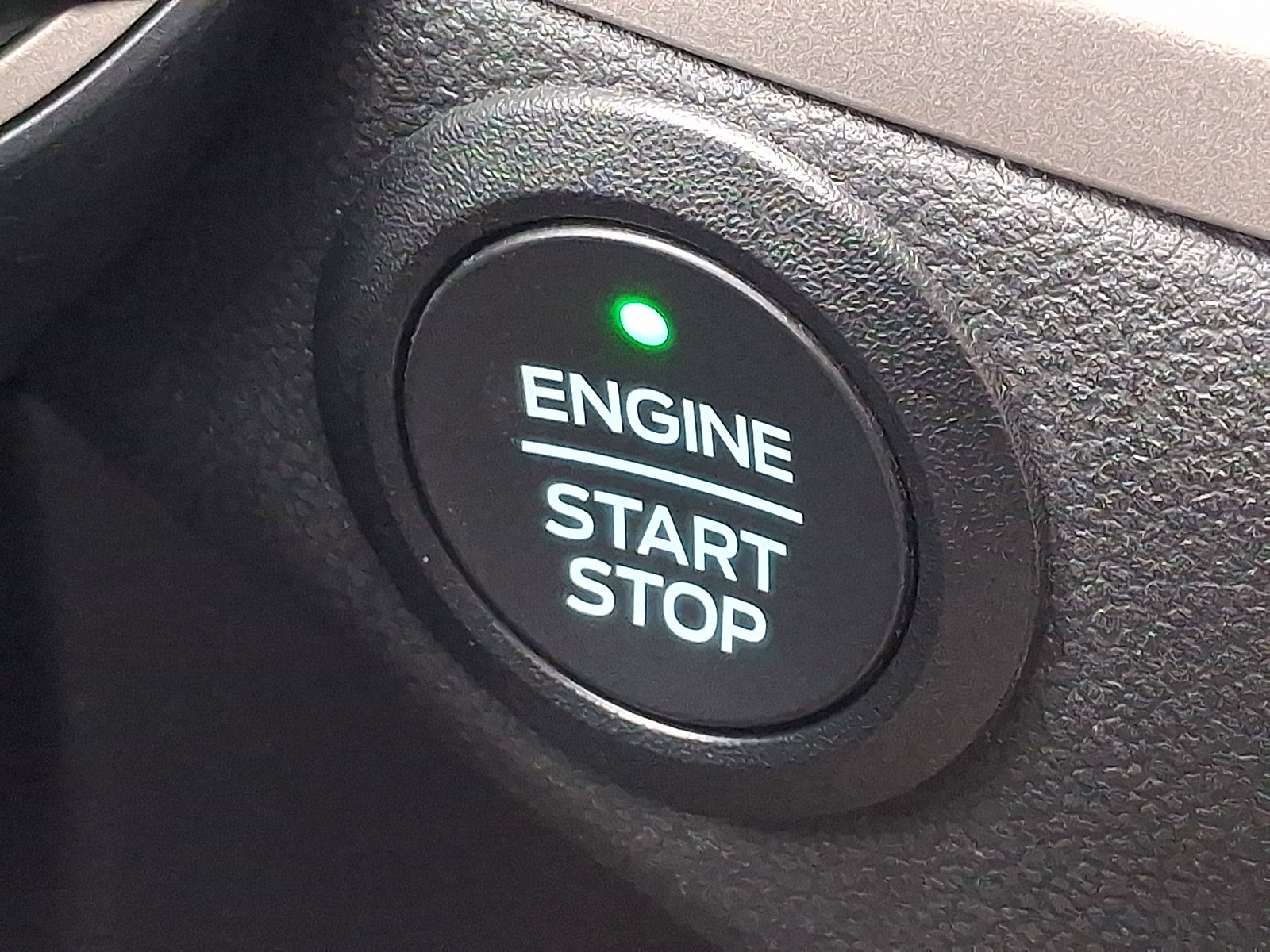 Certified 2022 Ford Escape SE AWD/4WD image 20