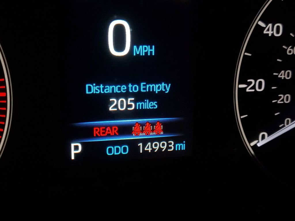 Used 2024 Toyota Corolla Cross LE image 23