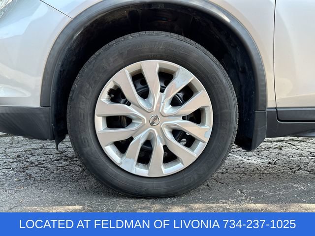 Used 2018 Nissan Rogue S AWD/4WD image 30