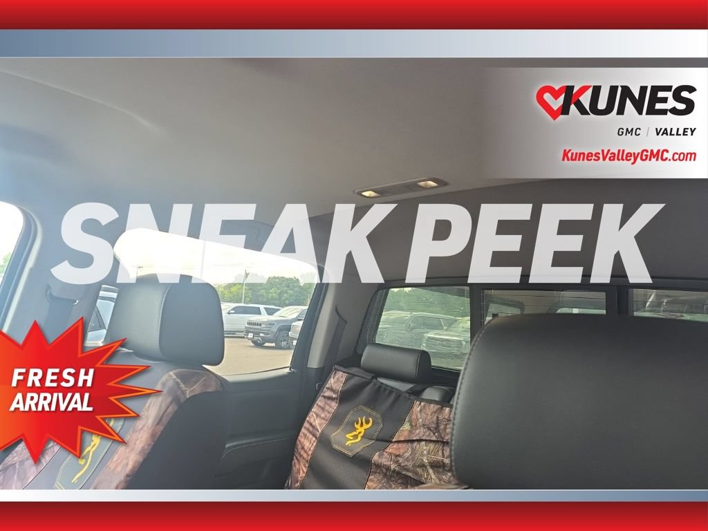 Used 2018 Chevrolet Silverado 1500 LTZ w/ Sport Package AWD/4WD image 3
