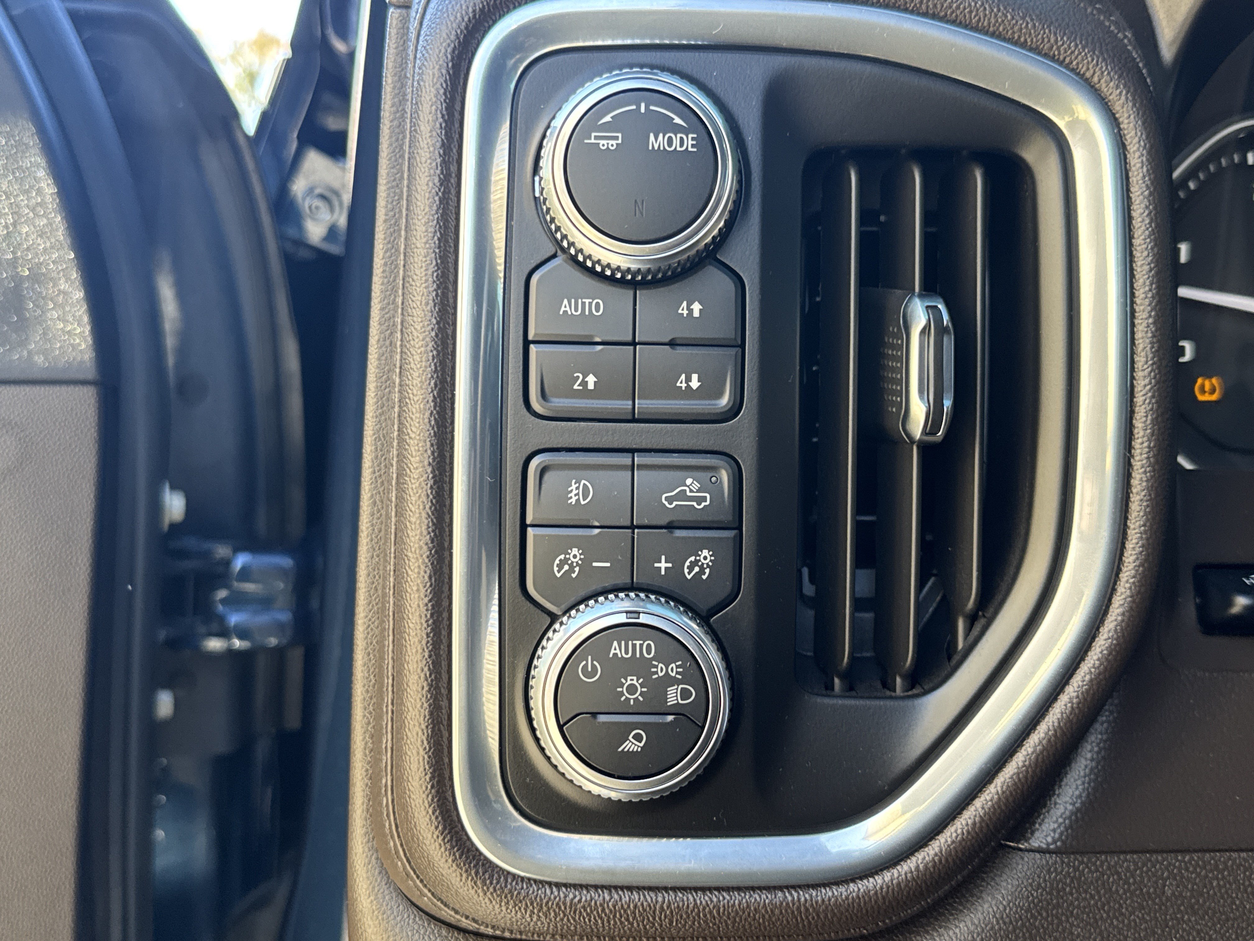 Used 2021 GMC Sierra 2500 Denali w/ Denali Ultimate Package AWD/4WD image 20