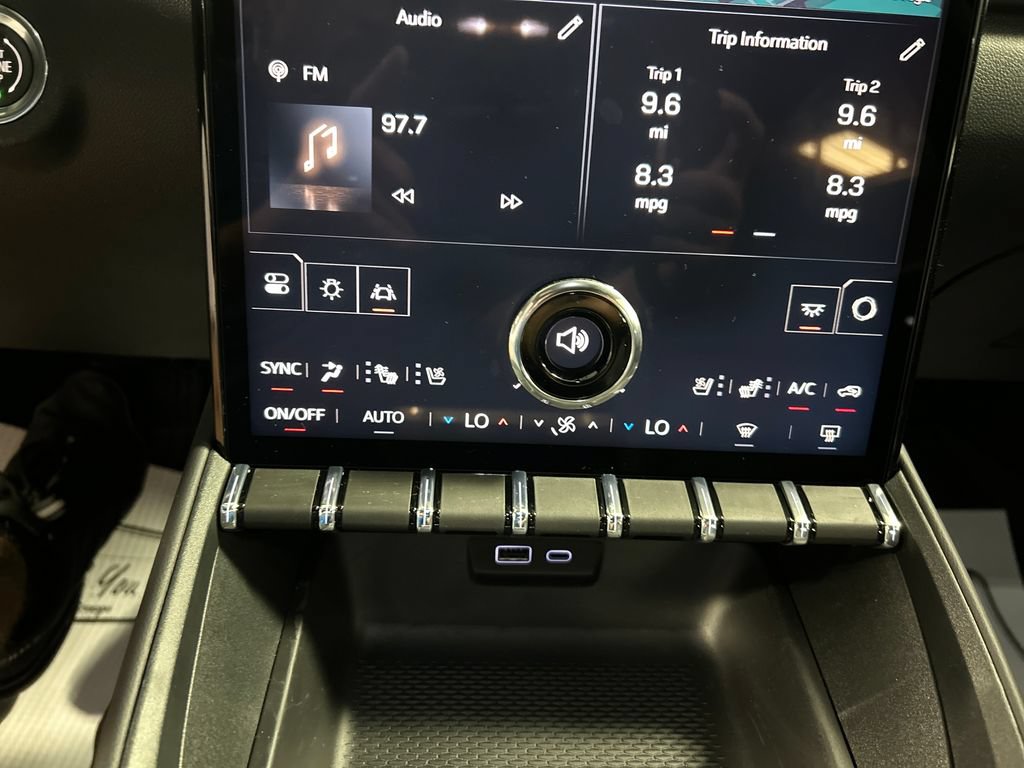 New 2027 GMC Terrain Elevation w/ Elevation Premium Package AWD/4WD image 17