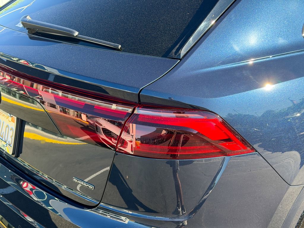 Used 2025 Audi Q8 Premium Plus w/ Premium Plus Package image 8