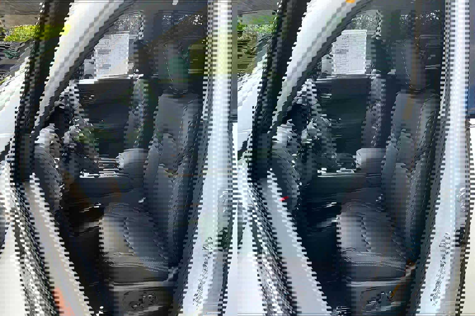 New 2026 Nissan Pathfinder SL image 15