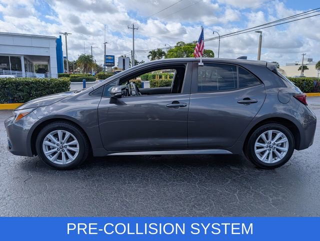 Used 2025 Toyota Corolla SE FWD image 4