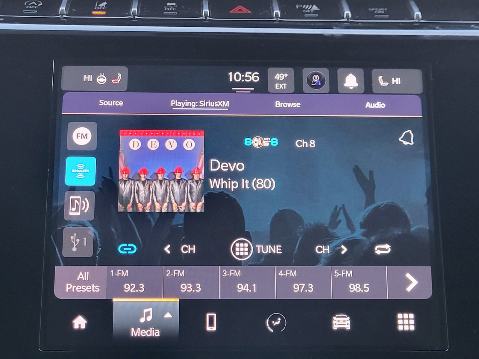 Used 2024 Jeep Grand Cherokee Laredo X w/ Luxury Tech Group I image 29