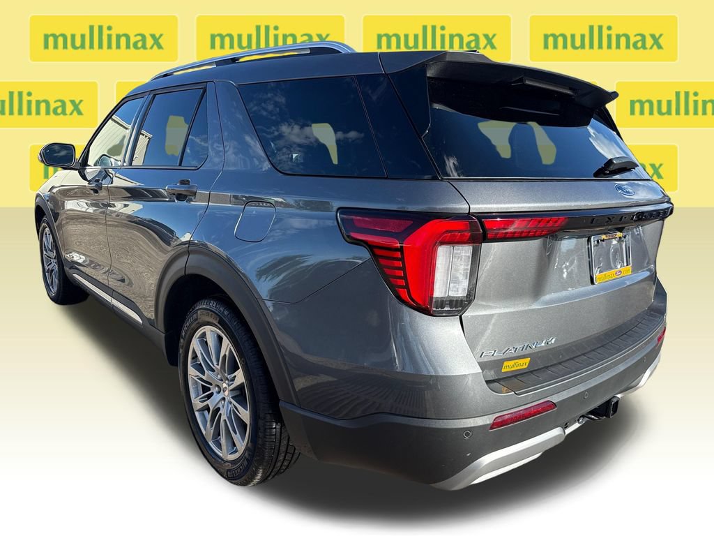 Used 2026 Ford Explorer Platinum RWD image 9