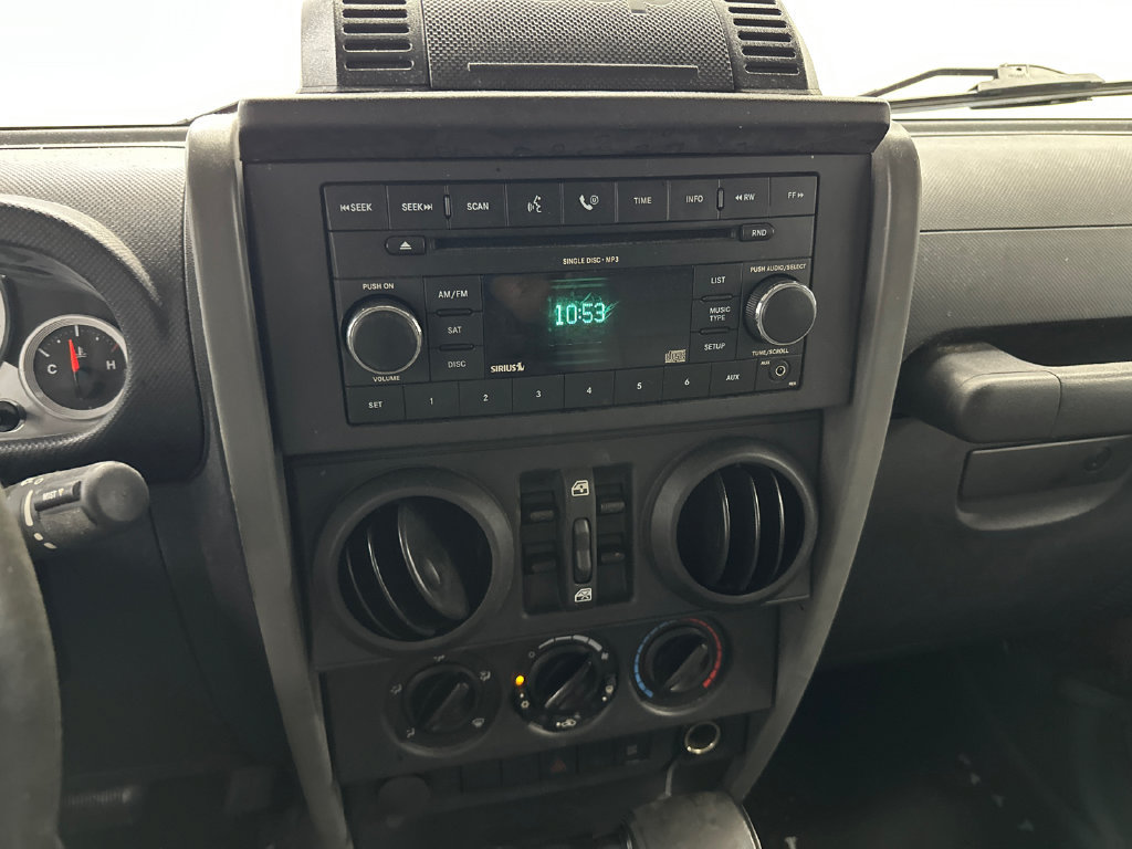 Used 2007 Jeep Wrangler Unlimited Sahara RWD image 19