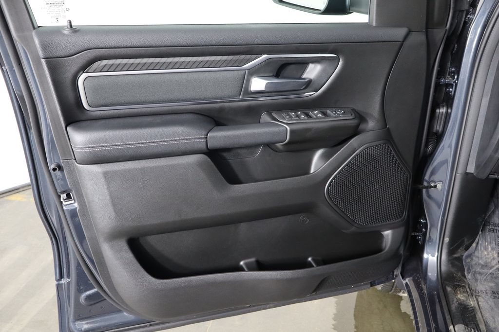 New 2027 RAM 1500 4x4 Quad Cab image 19