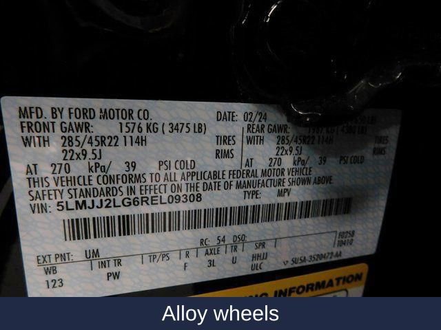 Used 2024 Lincoln Navigator Reserve image 51