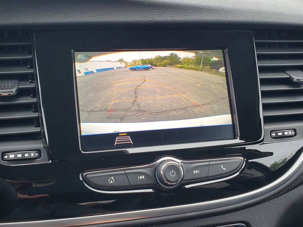 Used 2022 Buick Encore Preferred w/ Safety Package image 22