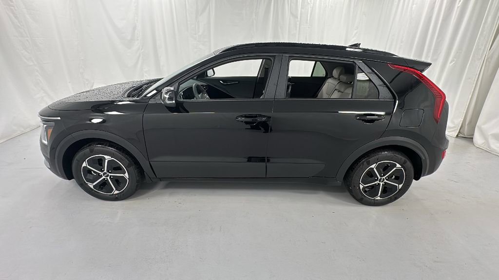 New 2025 Kia Niro EX image 6