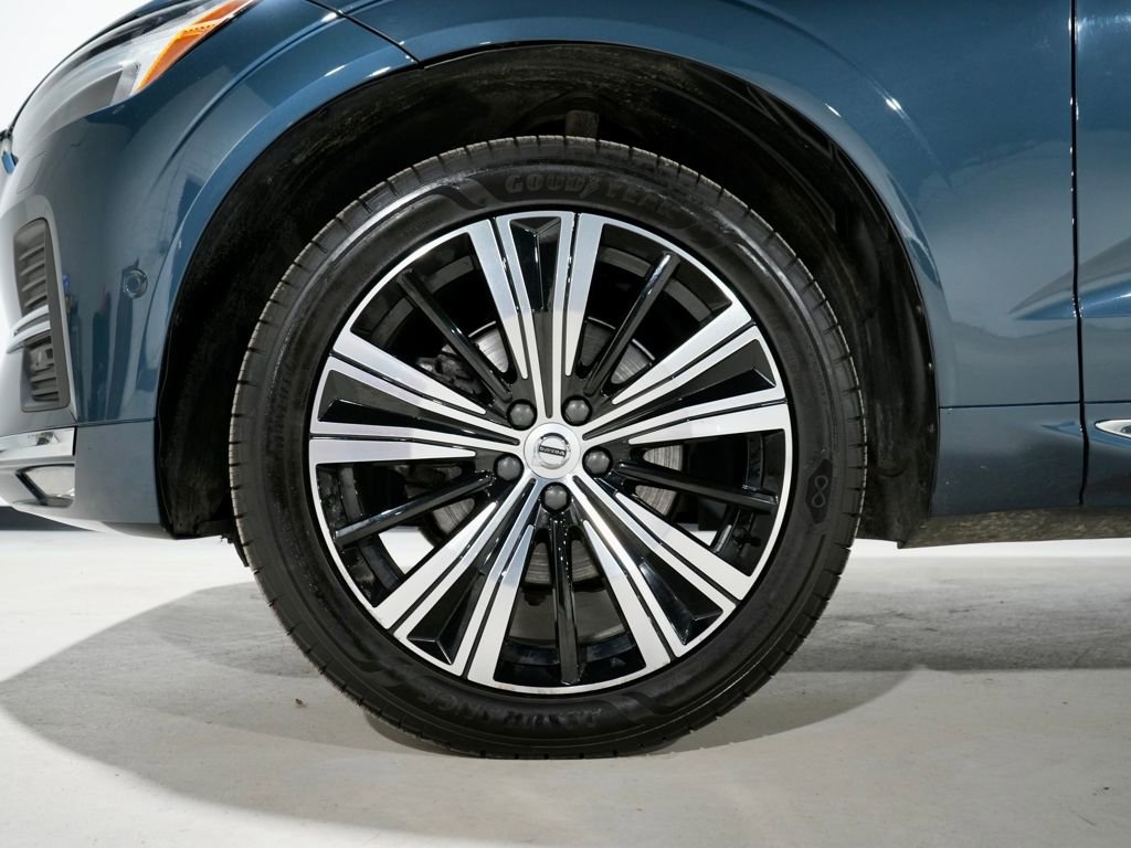 Used 2023 Volvo XC60 B5 Plus w/ Climate Package image 31