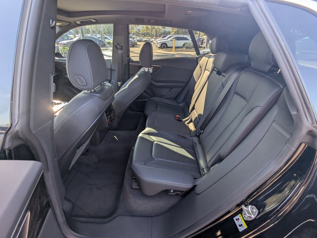 Used 2021 Audi Q8 Premium Plus w/ Premium Plus Package image 26