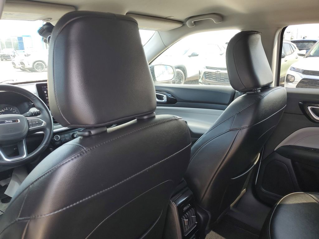 Used 2022 Jeep Compass Limited AWD/4WD image 28