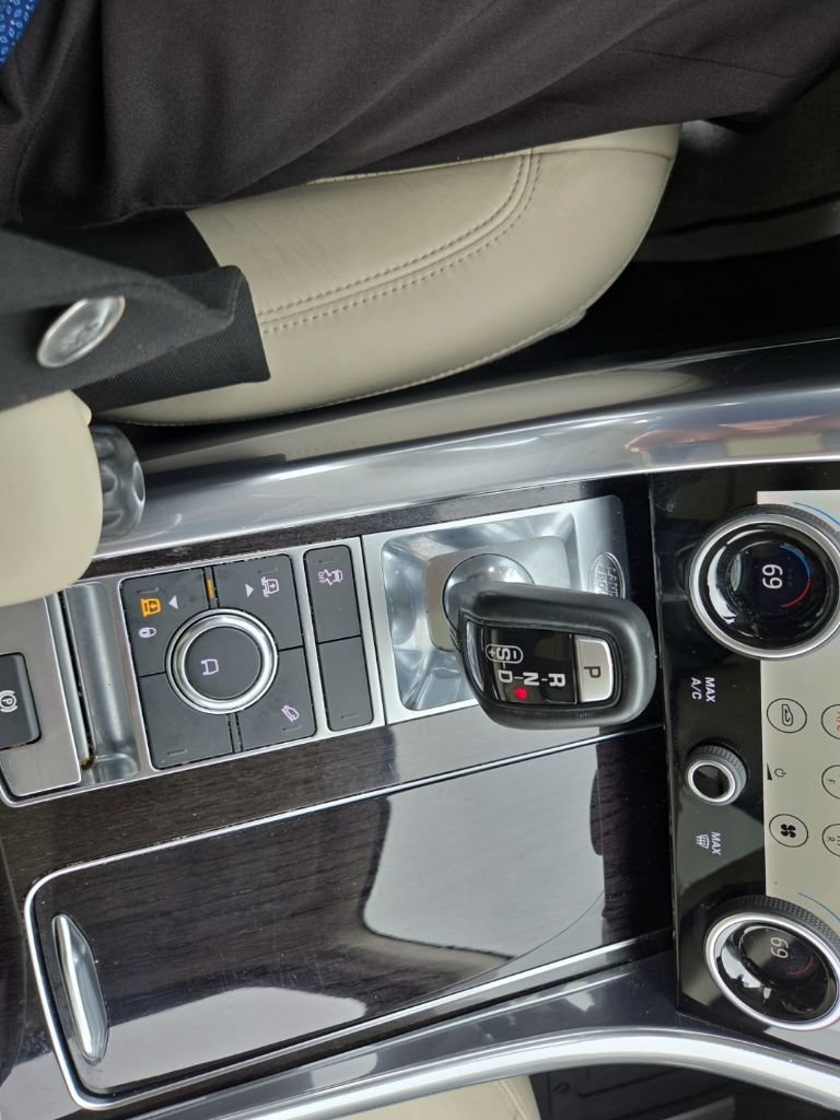 Used 2020 Land Rover Range Rover Sport HSE AWD/4WD image 19