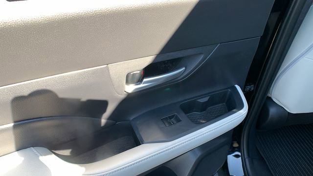 Used 2024 Toyota Grand Highlander XLE image 19