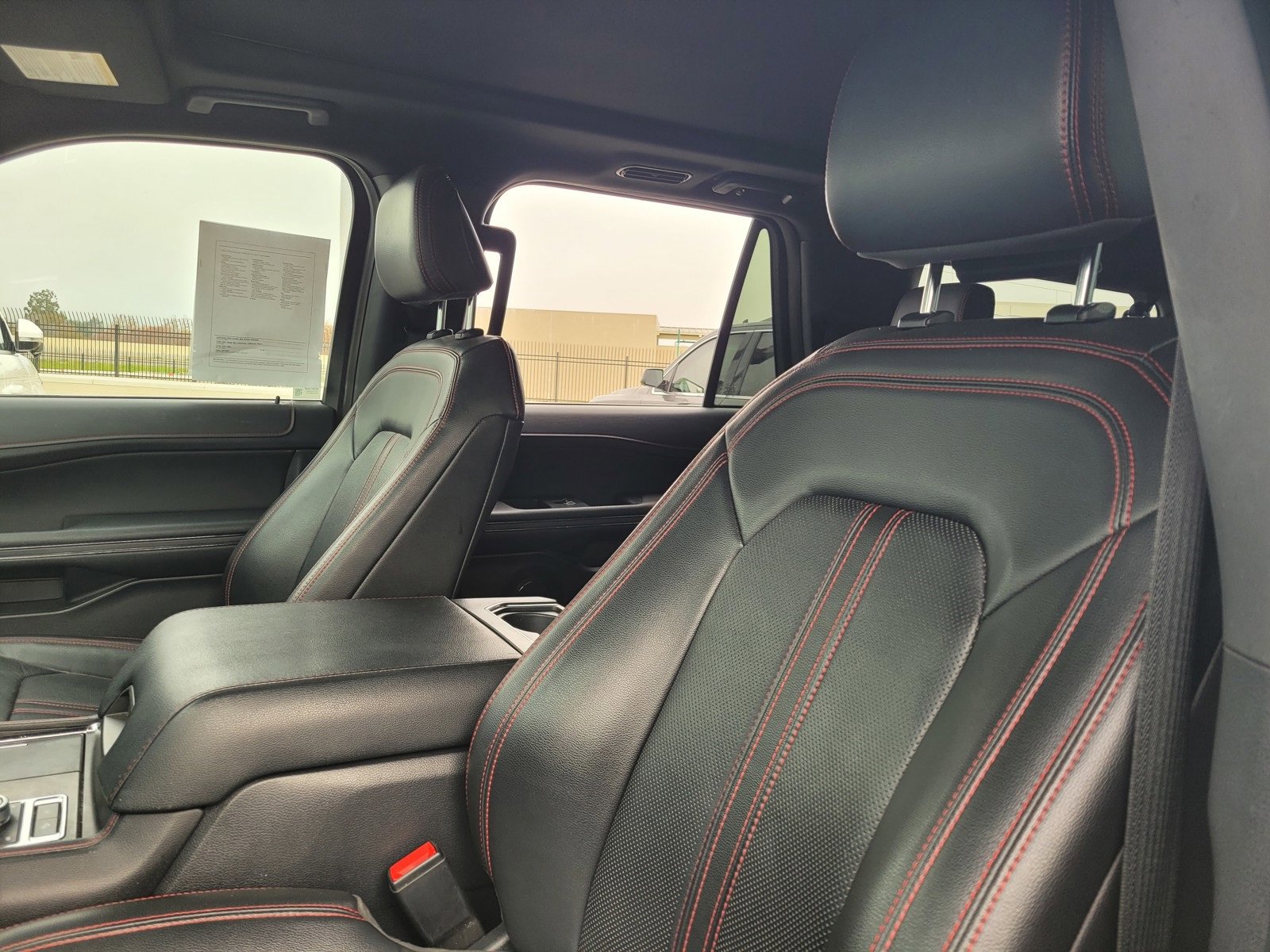 Used 2022 Ford Expedition Max Limited image 22