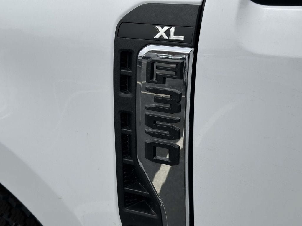 New 2026 Ford F350 XL w/ XL Chrome Package AWD/4WD image 2