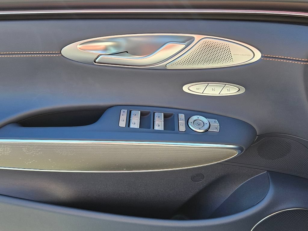 New 2026 Genesis GV70 3.5T Sport Advanced AWD/4WD image 34