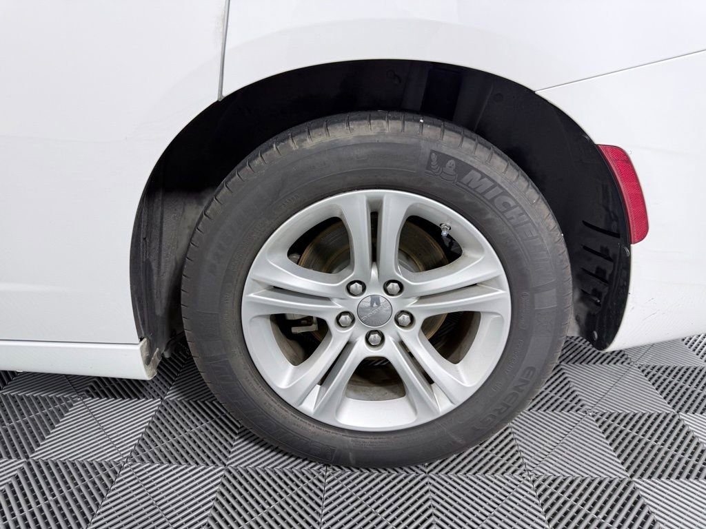 Used 2022 Dodge Charger SXT image 28