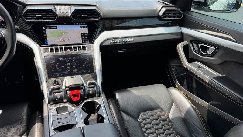 Used 2020 Lamborghini Urus AWD/4WD image 24