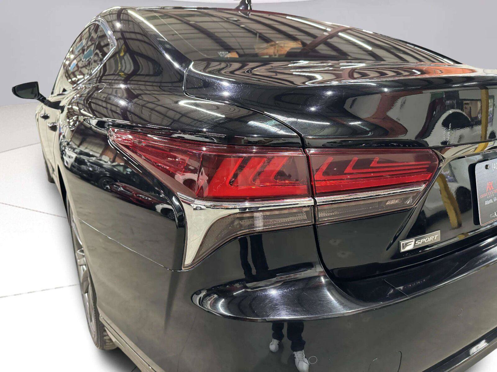 Used 2018 Lexus LS 500 F Sport w/ Accessory Package (Z2) RWD image 13